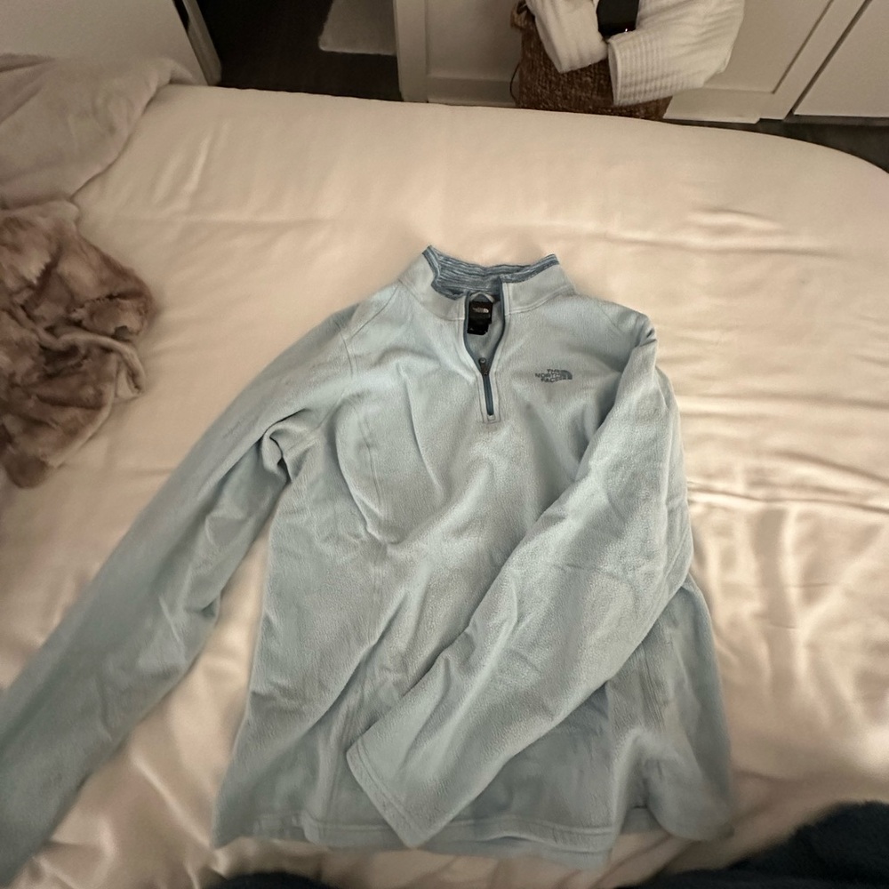 North face pullover